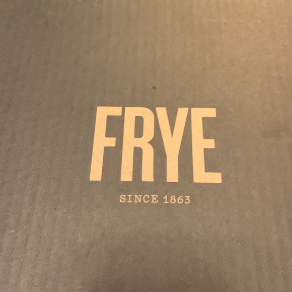 💕TRADE ONLY 4 MICHELLE💕
🥾Authentic Frye Samantha Stud Hiker🥾 - Picture 11 of 14